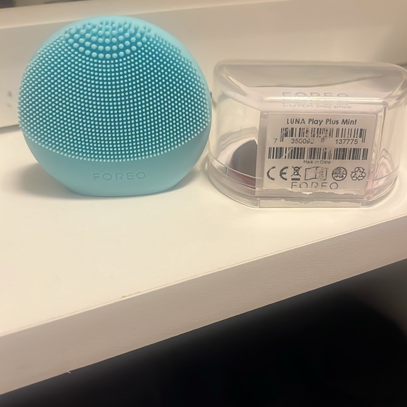 FOREO LUNA  Play Plus Mint - Picture 2 of 4